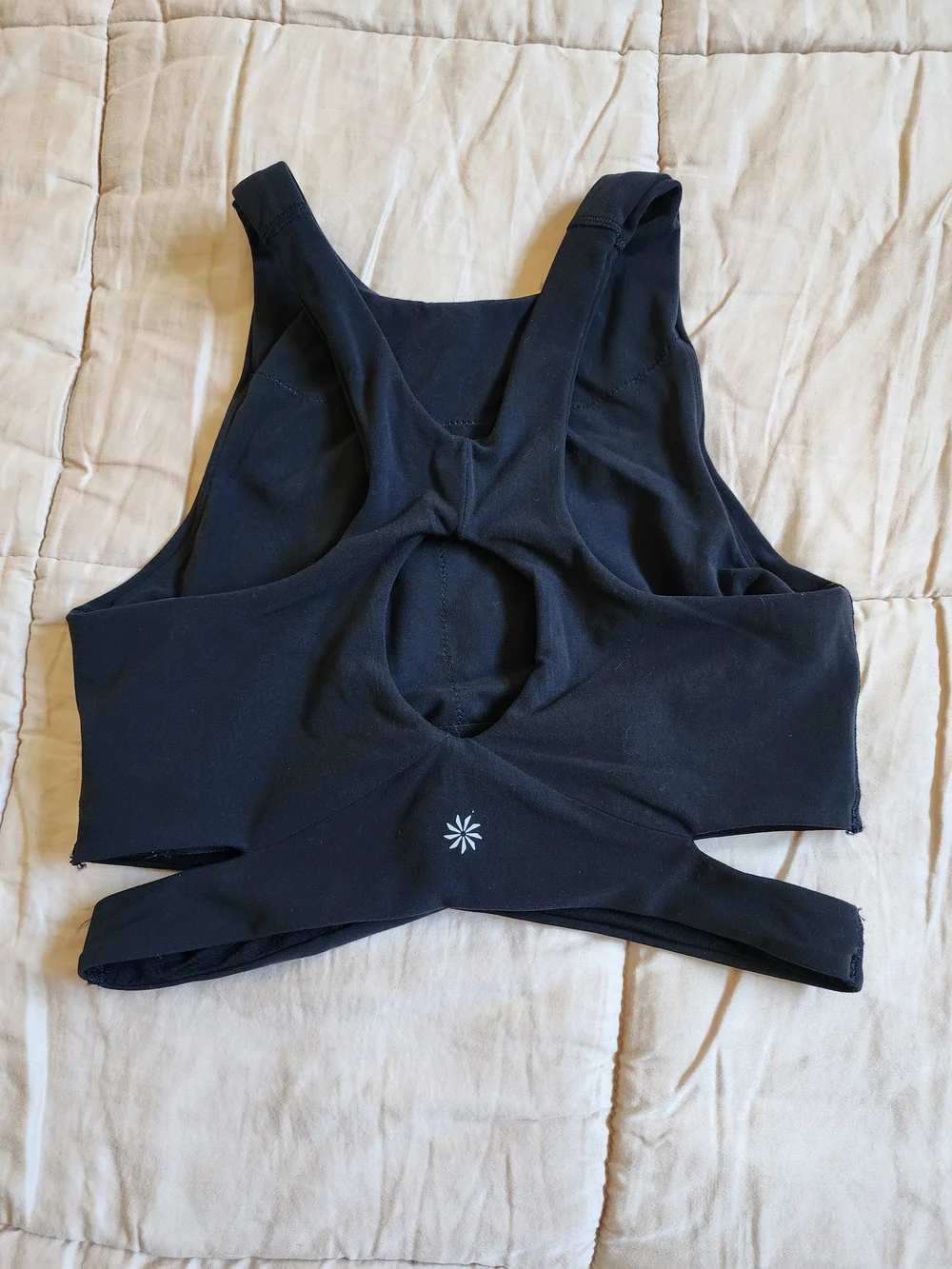 Athleta Conscious Cut Out Crop Top Sports Bra Black Size Small A-C Powervita